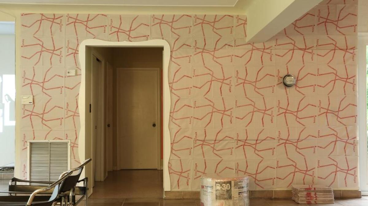 
Ernesto Oroza’s installation at “Residential Properties” showcase speaks to Hialeah’s housing situation, where dwellings are often divided into more spaces than are legal. Felice Grodin curated the “Residential Properties” exhibition at the Fountainhead Residency space, on view through Nov. 16, 2015. 
