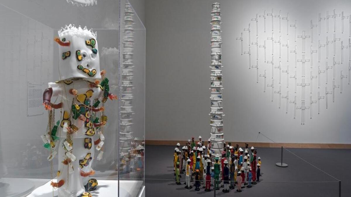 Installation view of “Glassstress” at the Boca Raton Museum of Art through July 2, 2017.