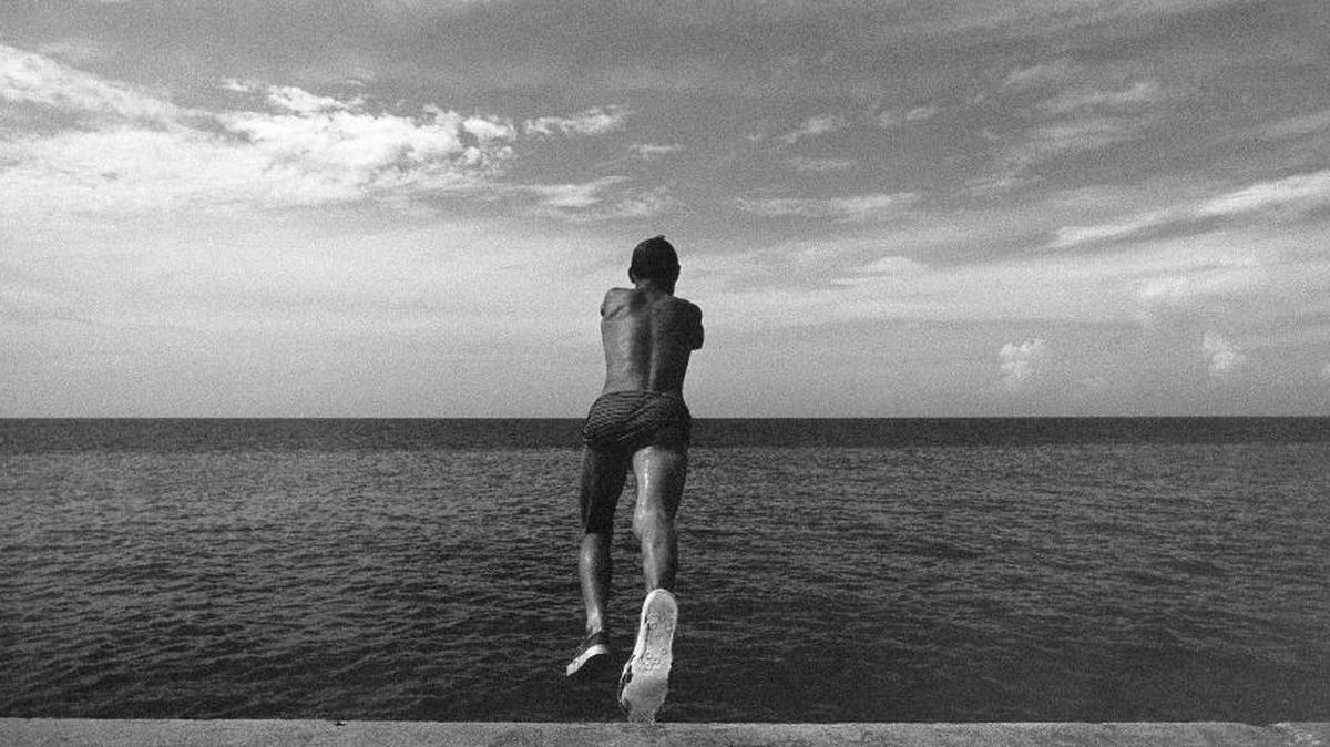 Manuel Piña, “Untitled,” from the series Aguas Baldias. Gift to the Perez Art Museum Miami from Jorge M. Pérez. From the show “On the Horizon: Contemporary Cuban Art from the Jorge M. Pérez Collection” at PAMM through Sept. 10, 2017.