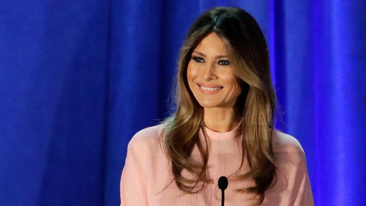 First Lady Melania Trump arrived unexpectedly in West Palm Beach after canceling a planned trip with President Donald Trump to Davos, Switzerland.