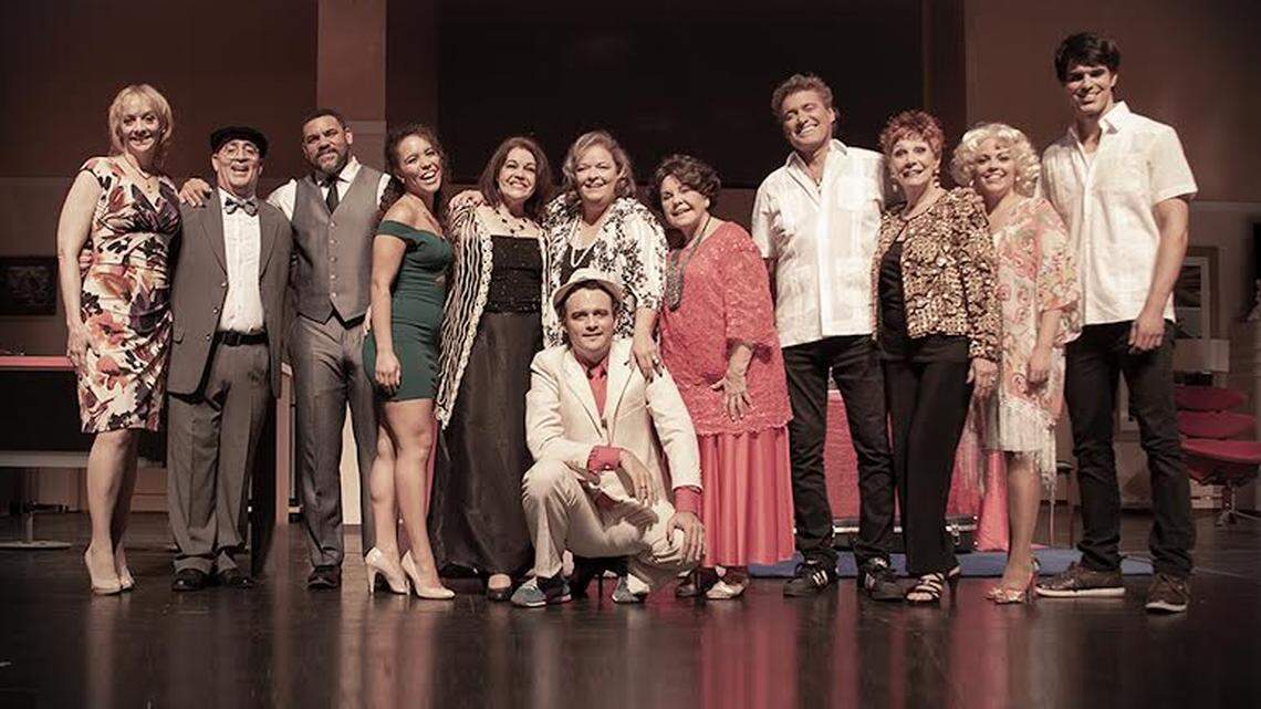 The cast of ‘¿Qué pasa USA? Today! From the left: Barbara Ann Martin, Eduardo Wasveiler, Nick Simmons, Grethel Ortíz, Connie Ramírez, Ana Margo, Ariel Texidó (lower front), Vivian Ruíz, Steven Bauer, Martha Picanes, Tania Guzmán and Rodolfo Jaspe.
