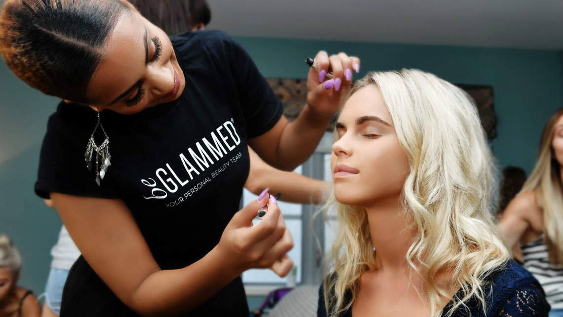 The Uber of makeup: 5 beauty apps that bring the experts to you