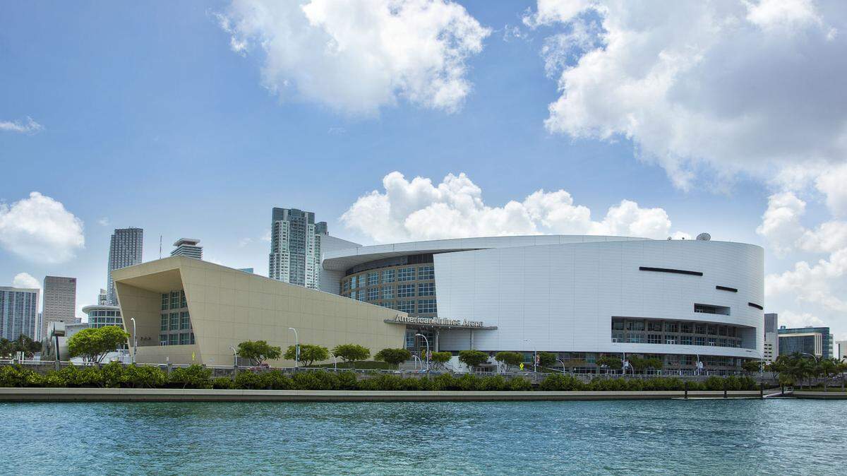 A partnership with Booking.com allows you to book a suite at AmericanAirlines Arena overnight for one night only.