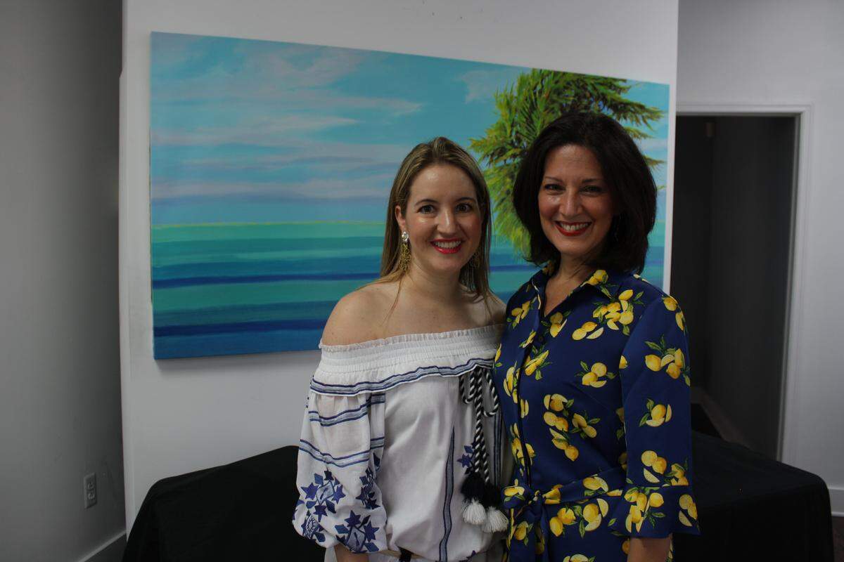 Silvia Larrieu and Lesley DeCanio. Photograph by Claudia Pou.