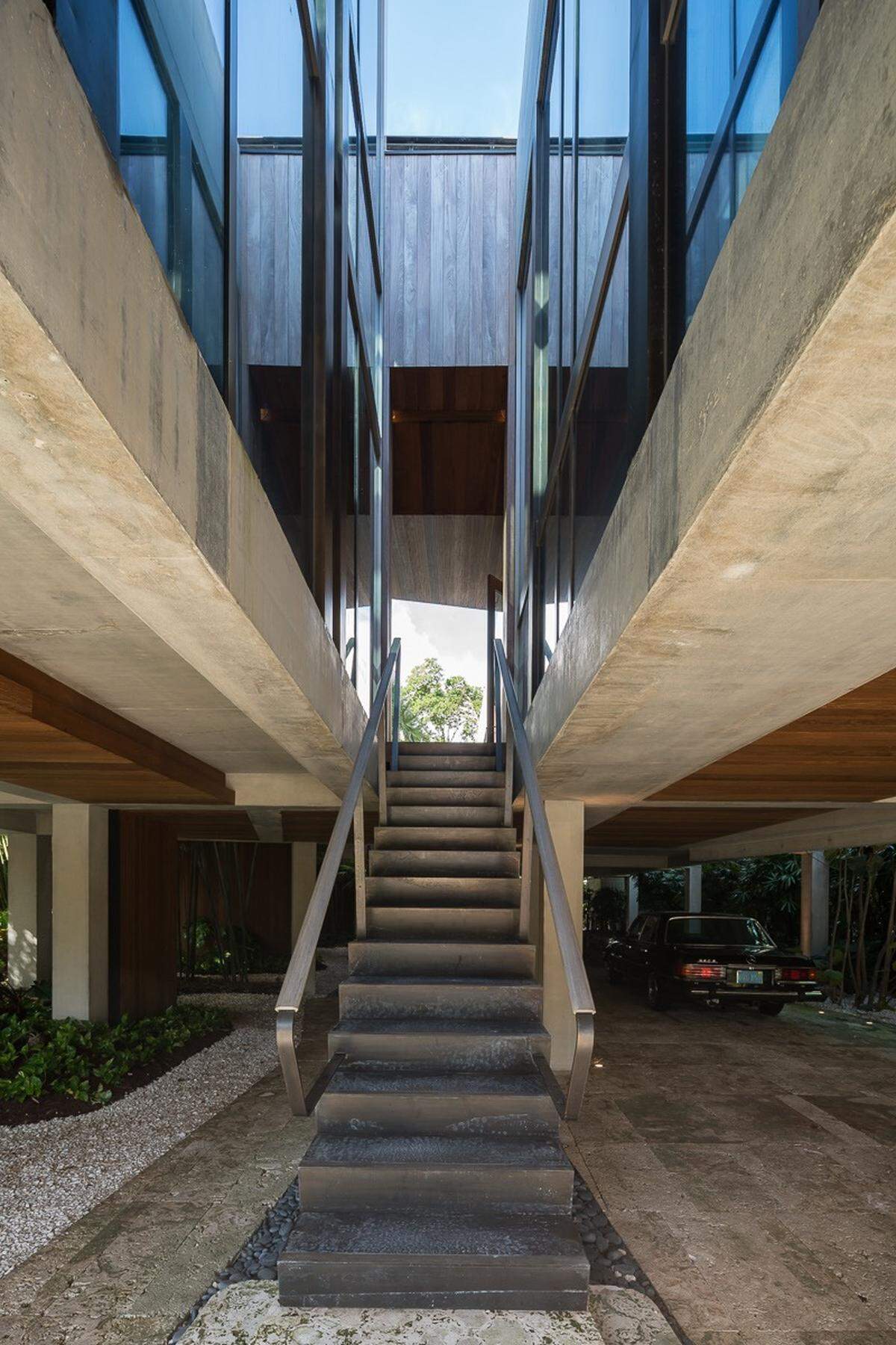 The front stairs of Prairie Residence retract for added security. Photograph by Michael Stavaridis.