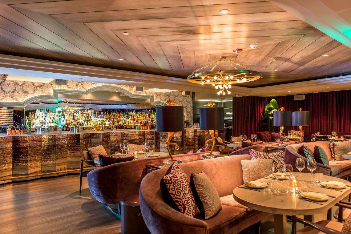 Byblos has room for large groups.