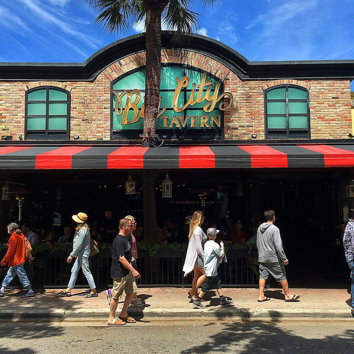 Big City Tavern. Photograph by Think.Shop.