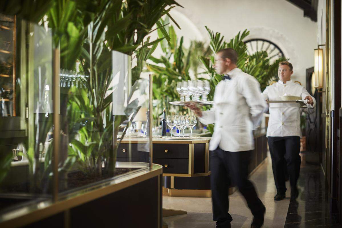 Polished service is a Four Seasons standard.