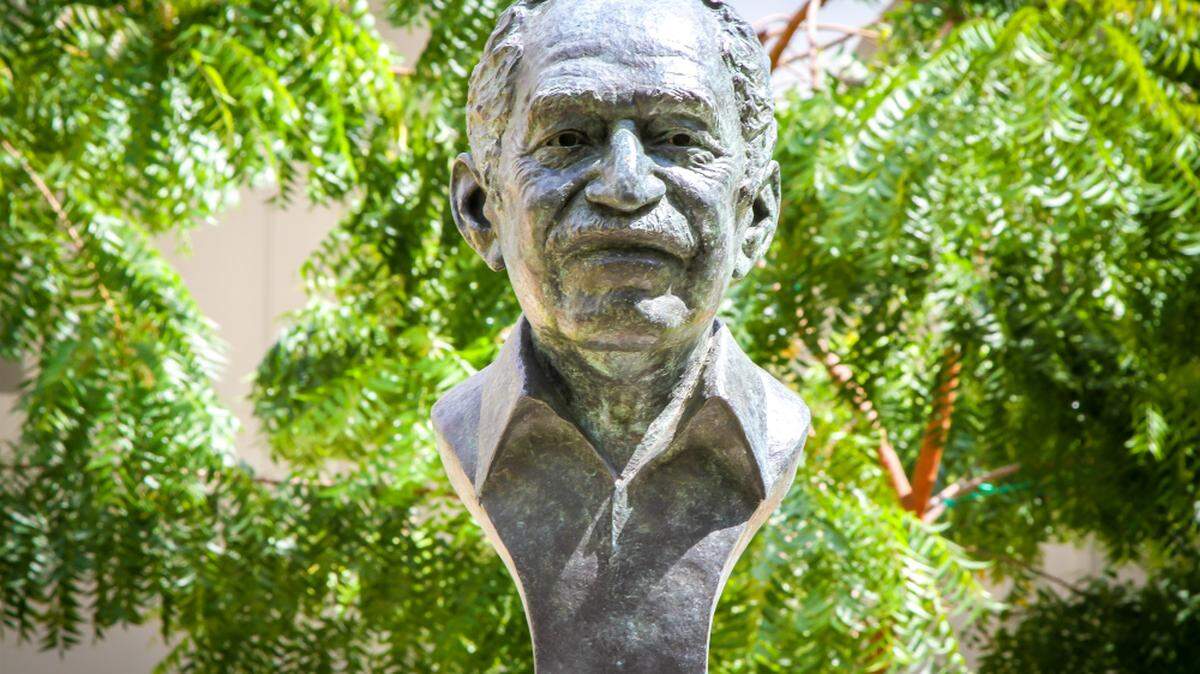 Busto del nobel colombiano.