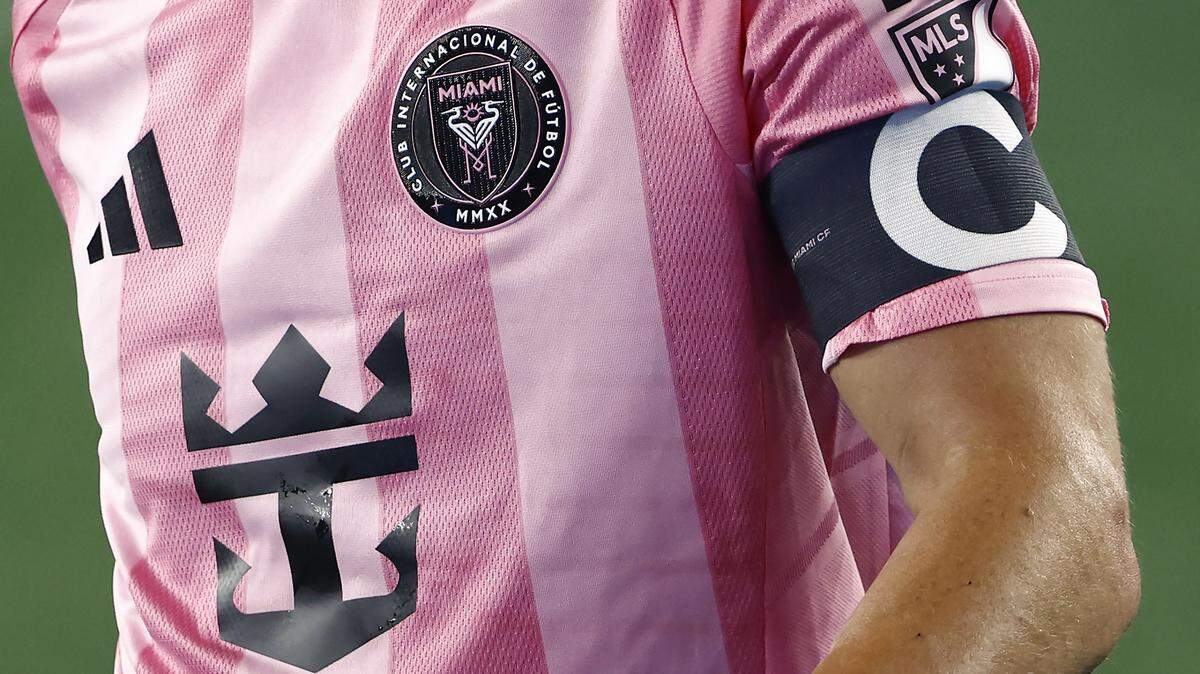 FOXBOROUGH, MASSACHUSETTS - JULY 9: The Inter Miami logo and captain's arm band are seen on the adidas MLS jersey of Lionel Messi #10 during the game against the New England Revolution at Gillette Stadium on July 9, 2025 in Foxborough, Massachusetts.(Photo By Winslow Townson/Getty Images)