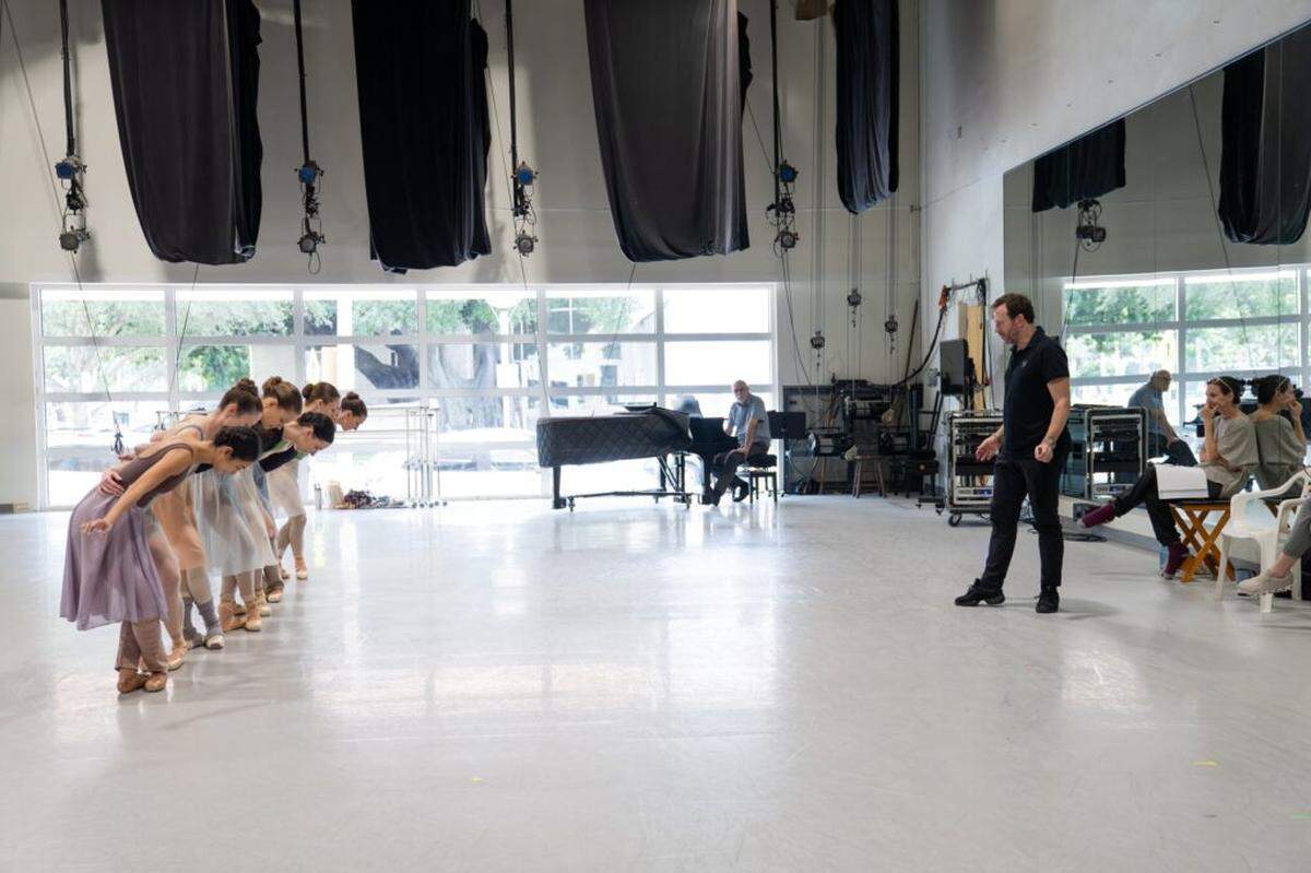 Alexei Ratmansky considers the ballerinas’ reverence to Strauss’s music during a rehearsal of his “Roses from the South, Three Waltzes for Toby.”