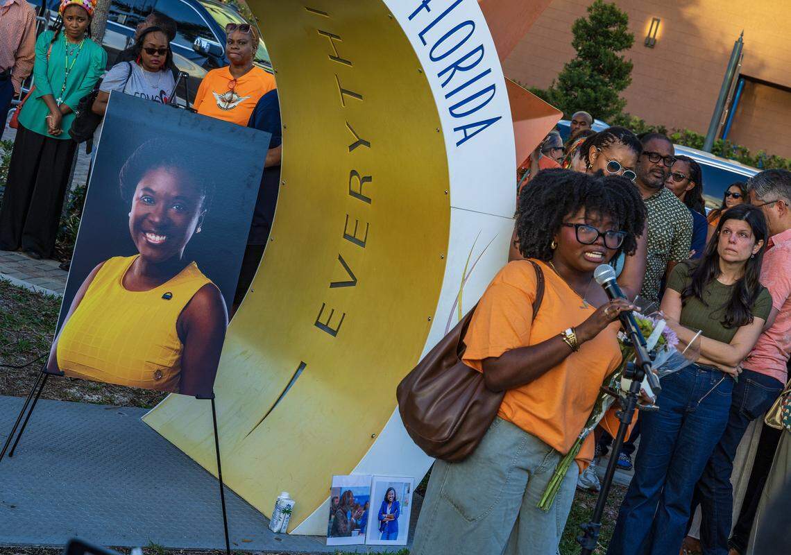 Nissie Cadette gets emotional as she speaks about her mentor, Coral Springs Vice Mayor Nancy Metayer, during Friday’s candlelight vigil celebrating her life.
