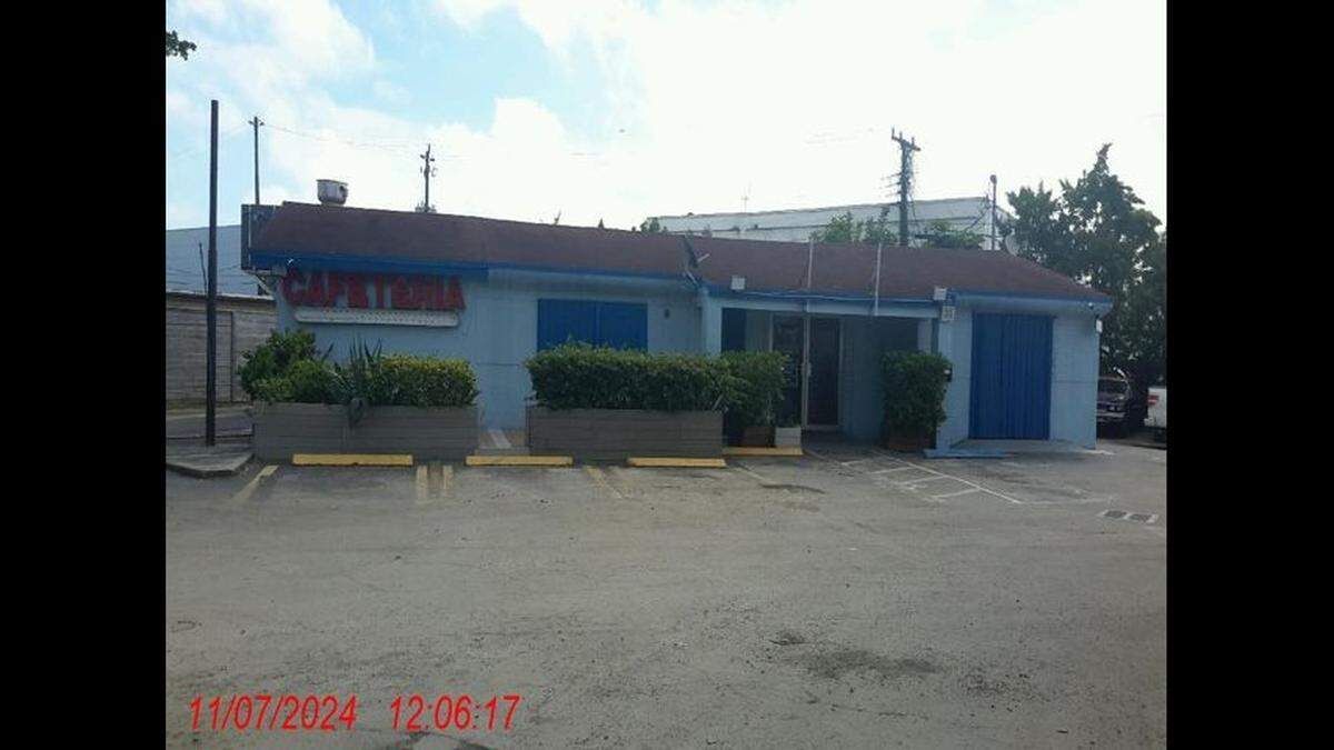 El Coyote Club, 5748 Washinton, Hollywood