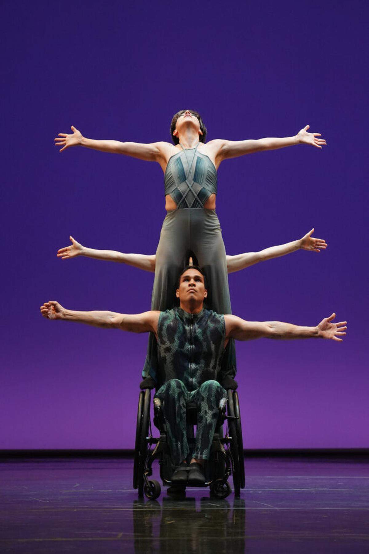 In the collaborative piece, “The Axis,” dancers from both the Karen Peterson Dancers and the Light Sound Friends come together.