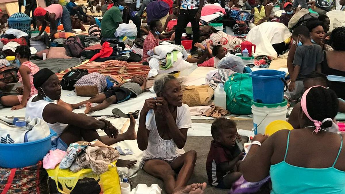 Hundreds of families have taken shelter in the sport center of the city of Carrefour, in the suburbs of Port-au-Prince, on June 16, 2021. According to United Nations estimates, more than 5,000 people fled the Martissant neighborhood, where armed gangs have been clashing since early June.