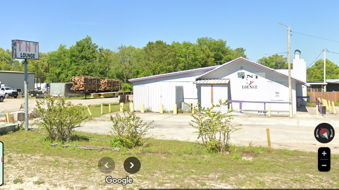 Four juveniles are among 11 people accused of engaging in brawl at the TNT Lounge in North Florida, Clay County officials say.