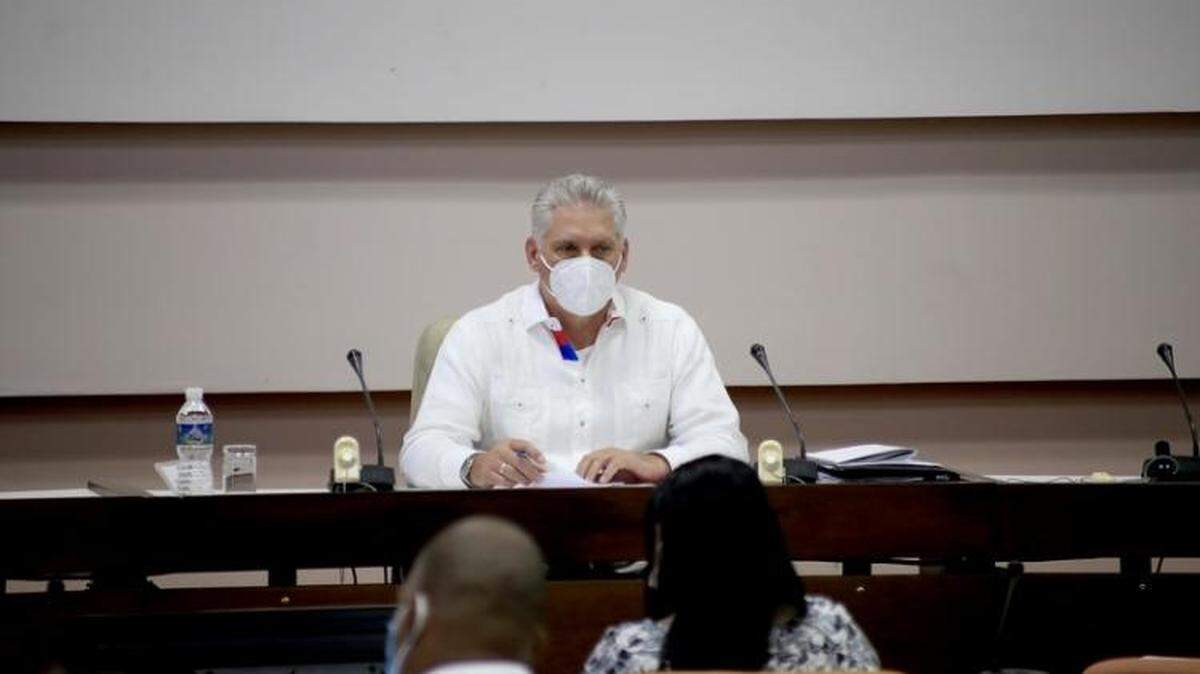 Miguel Díaz-Canel is named Cuba’s next Communist Party chief, replacing Raúl Castro