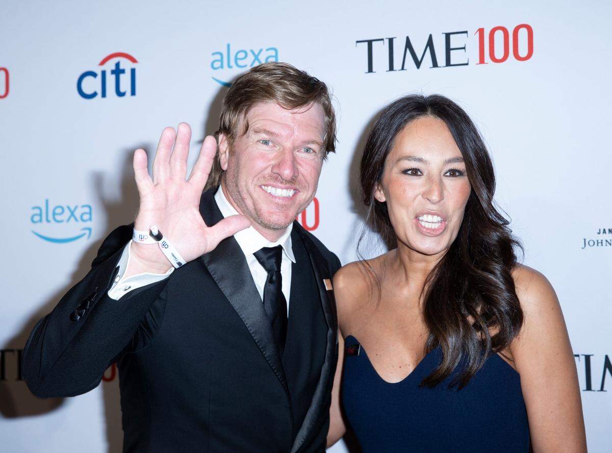 chip gaines with wife joanna gaines