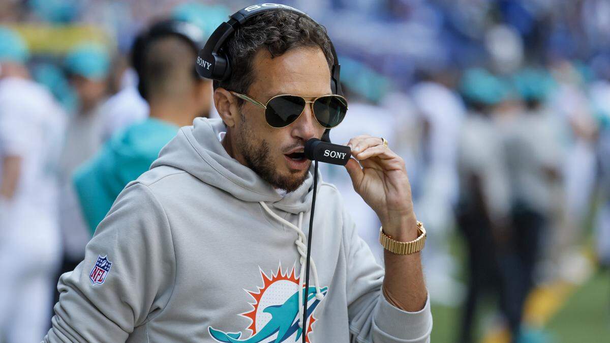 Miami Dolphins head coach Mike McDaniel looks on before an NFL game against the Indianapolis Colts at Lucas Oil Stadium on Sunday, Sept. 7, 2025, Indianapolis, Indiana.