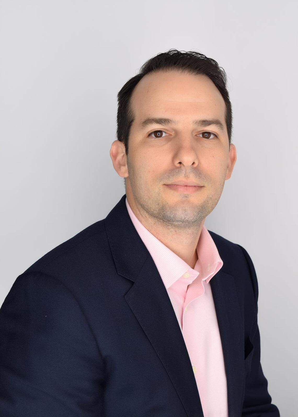 Carlos Gazitua, CEO of Sergio’s, says raising the minimum wage would severely impact businesses like his.