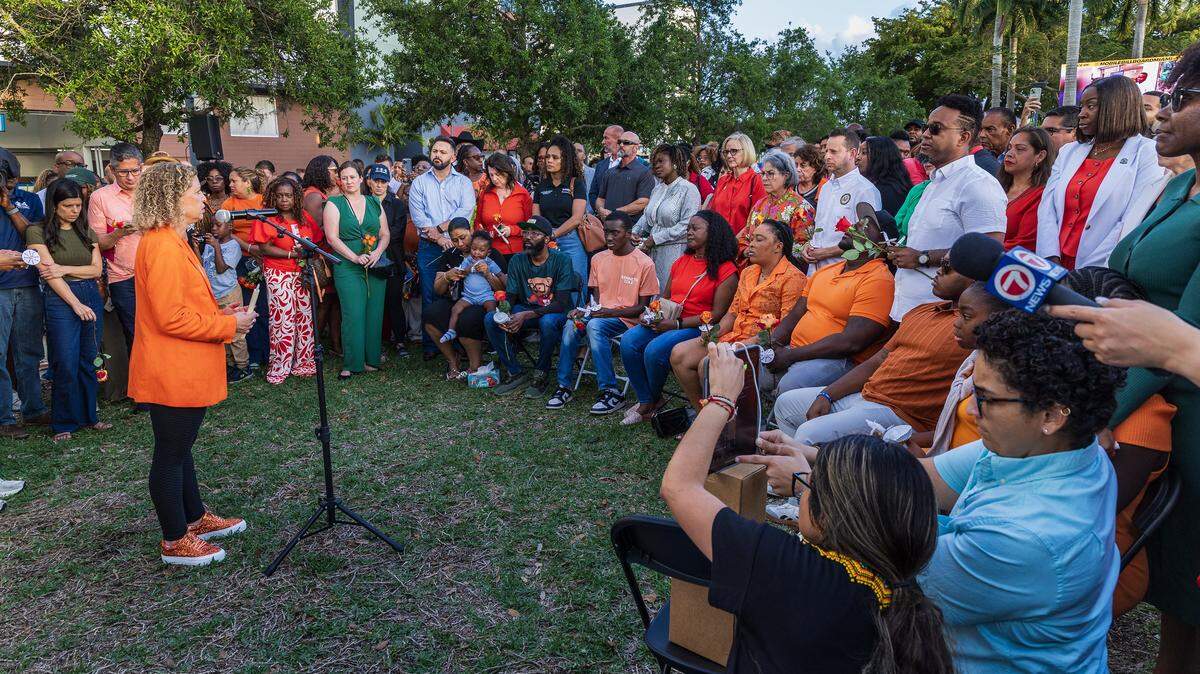 Congresswoman Debbie Wasserman Schultz speaks as she joined a large group of community members and the family of Coral Springs Vice Mayor Nancy Metayer Bowen, during a candlelight vigil celebrating her life, at the Coral Springs City Hall. Two days after she was found dead in her home on Wednesday, April 1, on Friday, April 03, 2026.