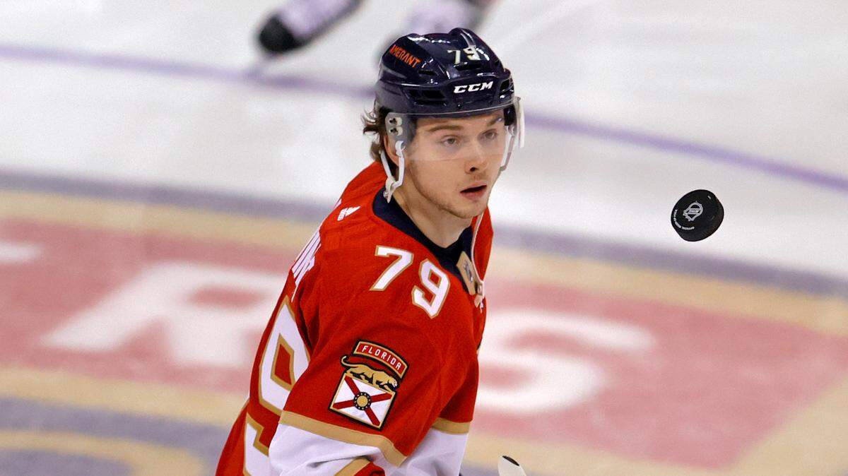 Florida Panthers center Cole Schwindt (79) practice before the start of an NHL game against Los Angeles Kings at the FLA Live Arena on Thursday, December 16, 2021 in Sunrise, Fl.
