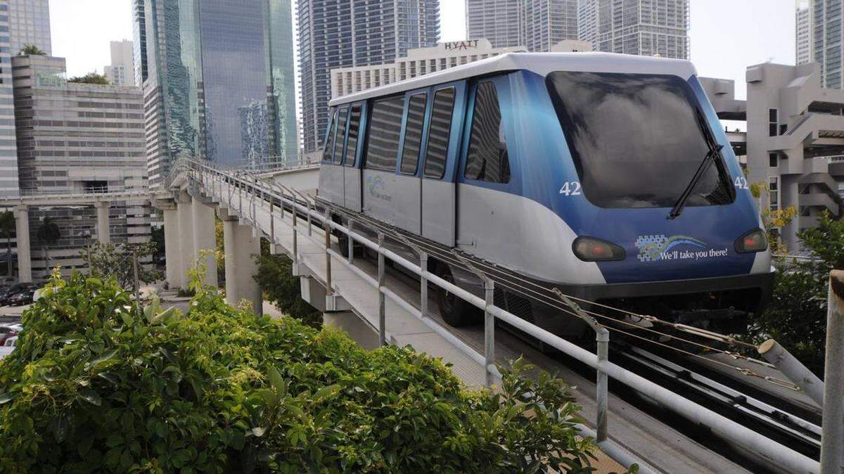 A Metromover car.