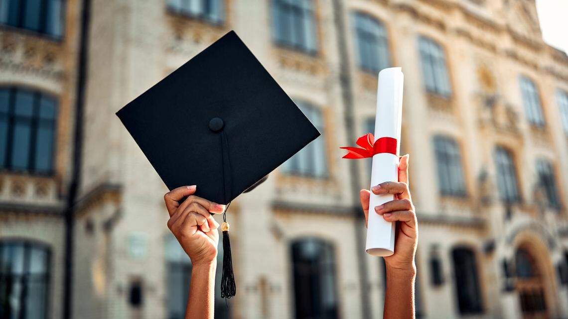 Deadline nears to apply for $200K in scholarships in Tri-Cities region