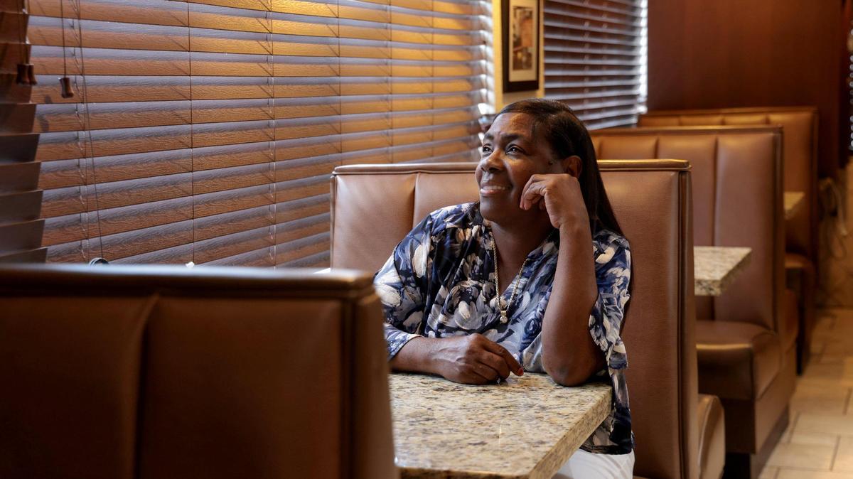 Restaurant owner who has served presidents gives back to Miami one plate at a time