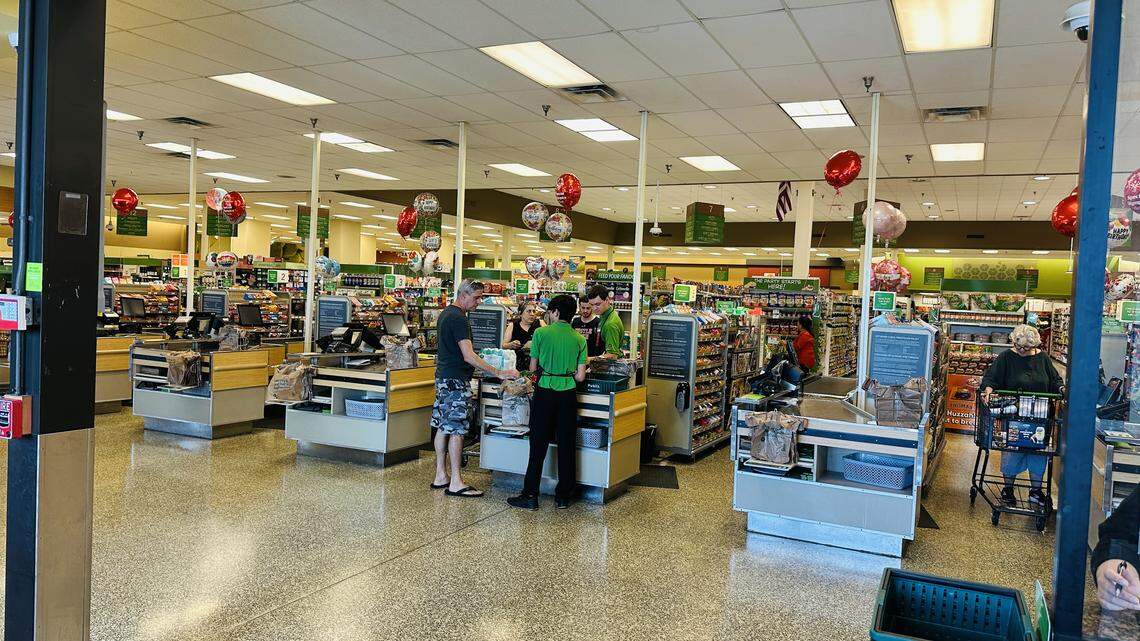Take a last look as you enter the Publix at Palms at Town & Country mall as seen here on Saturday morning, Jan. 10, 2026. This store, an anchor at the shopping strip since 1985, is going to be torn down and a new modern Publix will open in its space.
