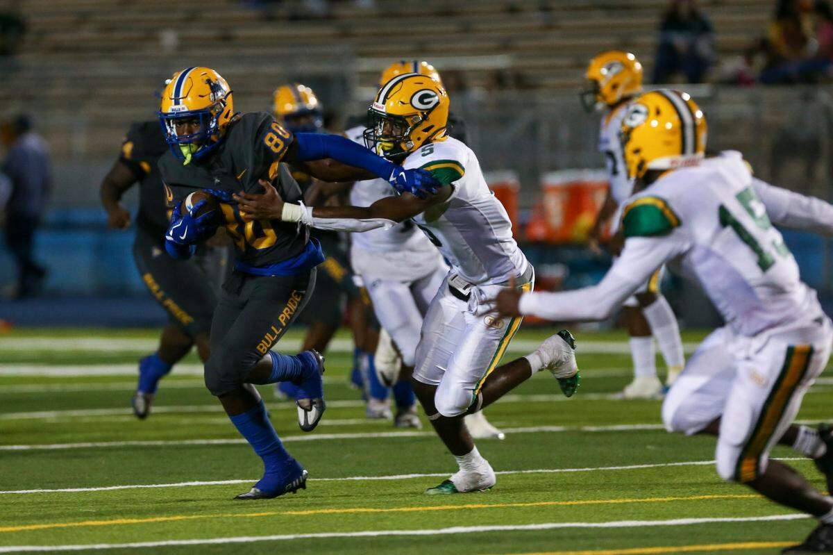Northwestern Bulls wide receiver Elijah Hardy (80) runs with the football during the third quarter of a high school football game against the Jackson Generals at Traz Powell Stadium in Miami, Florida, on Friday, September 1, 2022.