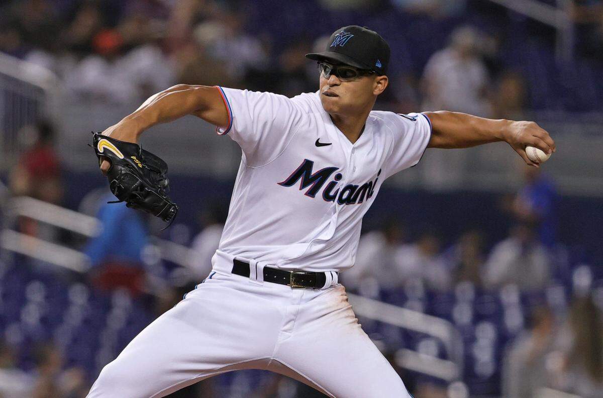 Miami Marlins pitcher Jesus Luzardo (44) pitches against the New York Mets during the second inning of their baseball game at loanDepot park on Thursday, September 9, 2021 in Miami, Florida.