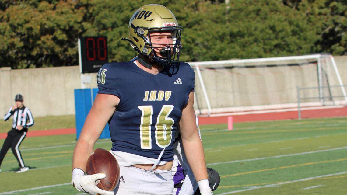 FIU adds versatile athlete to play tight end