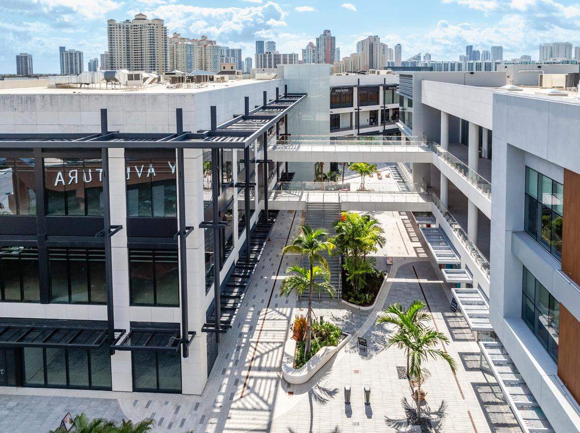 The Esplanade in Aventura at 19505 Biscayne Blvd. This part of the land used to be a Sears in the 1980s until 2017.