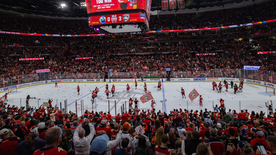 Greg Cote’s Hot Button Top 10: Panthers’ fans odd Stanley Cup Final chant. Plus Tua, Caitlin, Messi
