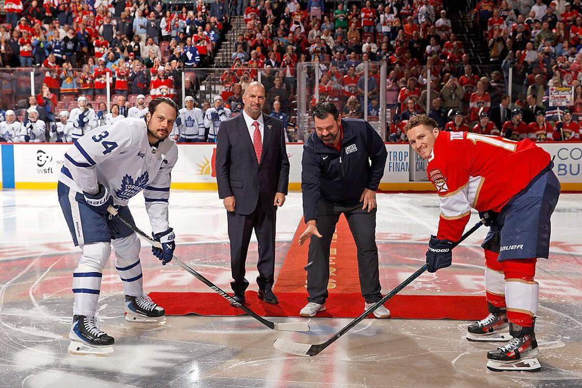 Panthers honor Olympians, then dominate Maple Leafs as NHL schedule resumes