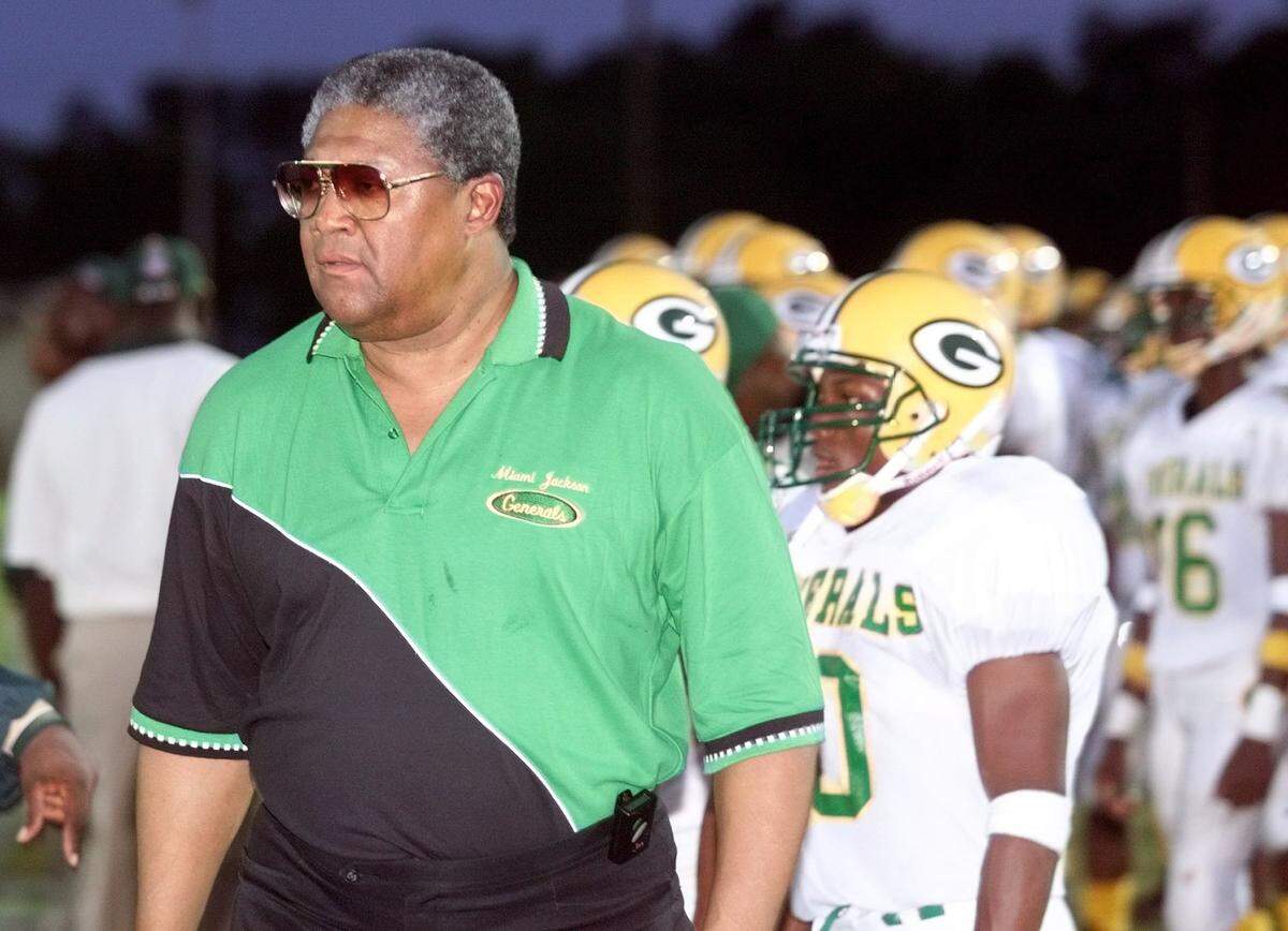 9/2/99 -- Photo by DAVID BERGMAN/Miami Herald Staff -- Jackson vs Miami High at Dade-North “Traz” Powell field -- Jackson athletic director Jake Caldwell on the sidelines during the game.