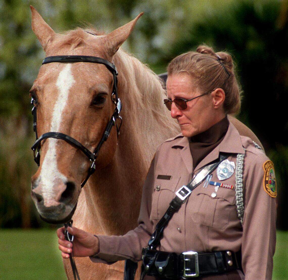 Police on horseback: Miami mounted patrols in action | Miami Herald