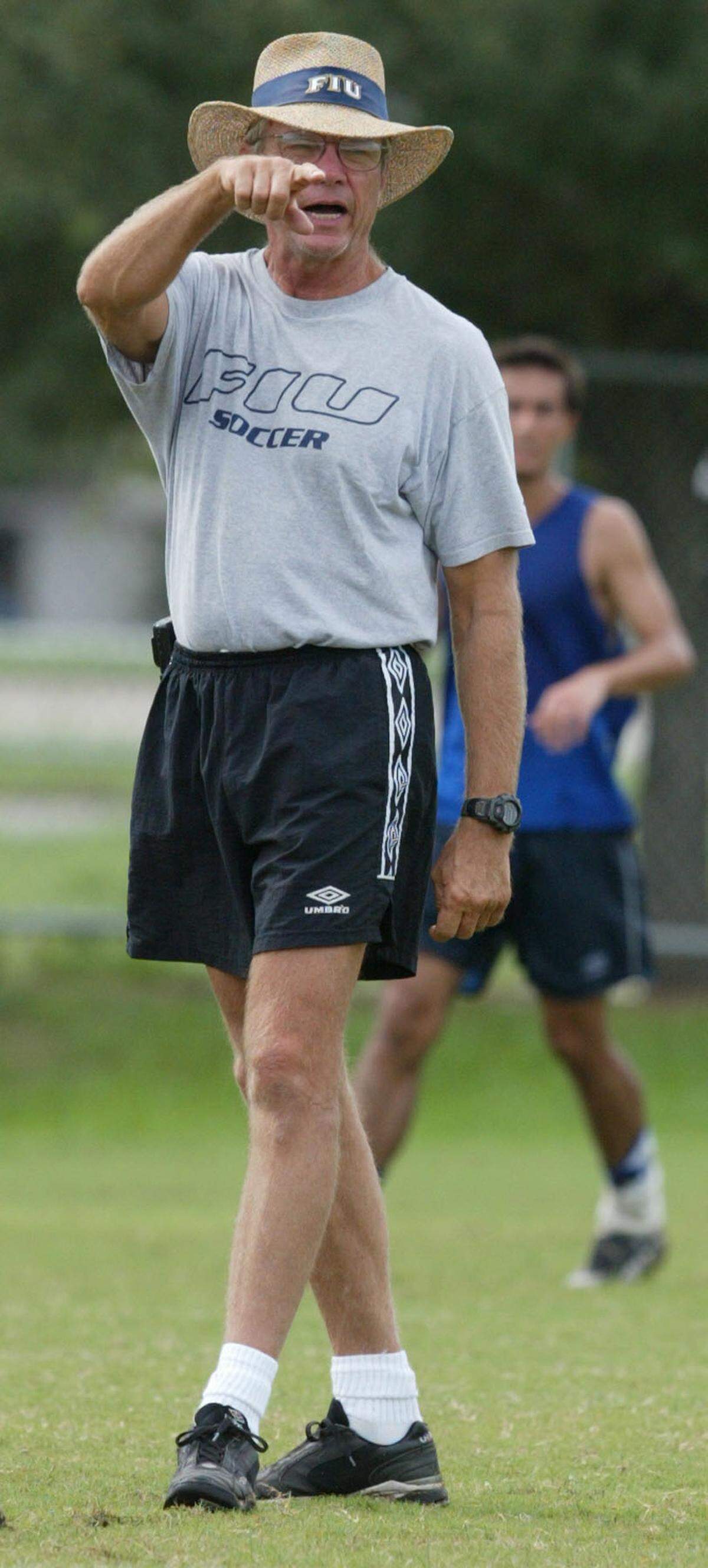 Former FIU coach Karl Kremser, seen here coaching in 2003, will be inducted into the FIU Sports Hall of Fame this Friday.