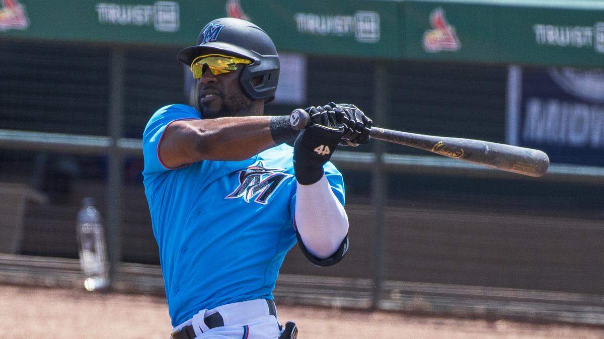 Miami Marlins center fielder Starling Marte (6) batting during the first inning of their spring training baseball game against the New York Mets at Roger Dean Chevrolet Stadium on Wednesday, March 17, 2021 in Jupiter, Florida.