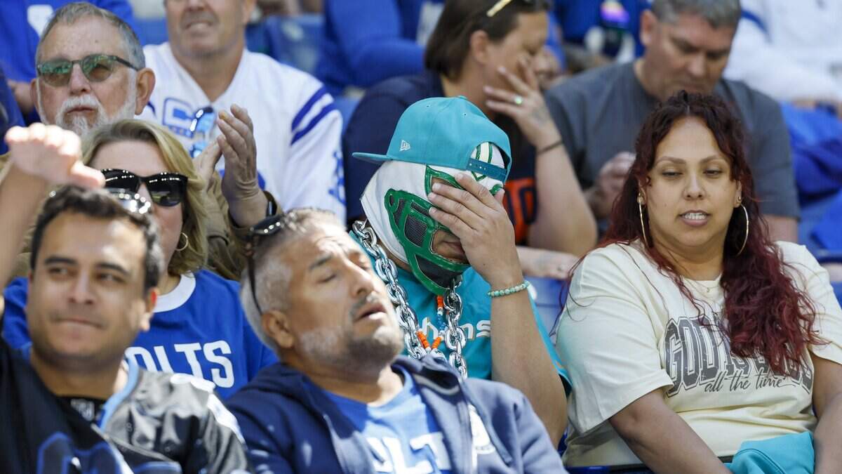 How badly do Sunday losses mess up Dolphins fans' Monday? What one poll says