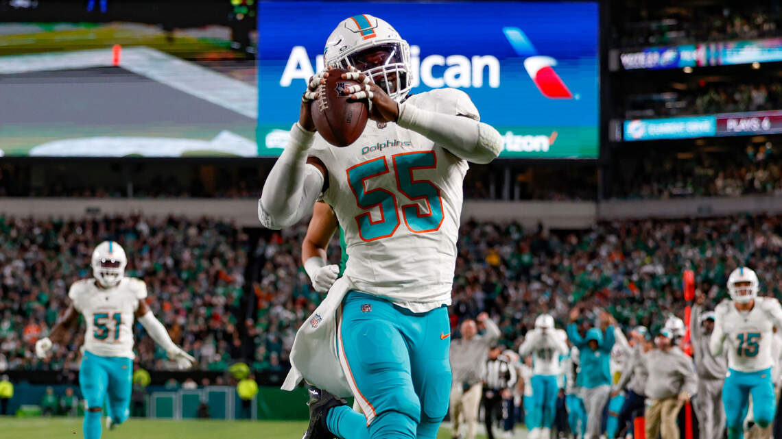 Former Dolphins starting linebacker Jerome Baker signing with the Seahawks