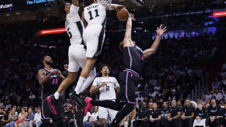 PHOTO GALLERY: Miami Heat vs San Antonio Spurs