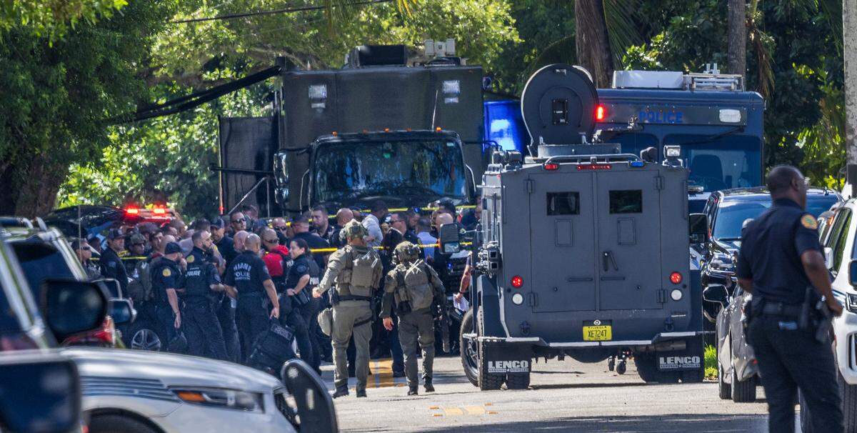 Special response officers at Northwest 14th Avenue and 26th Street.