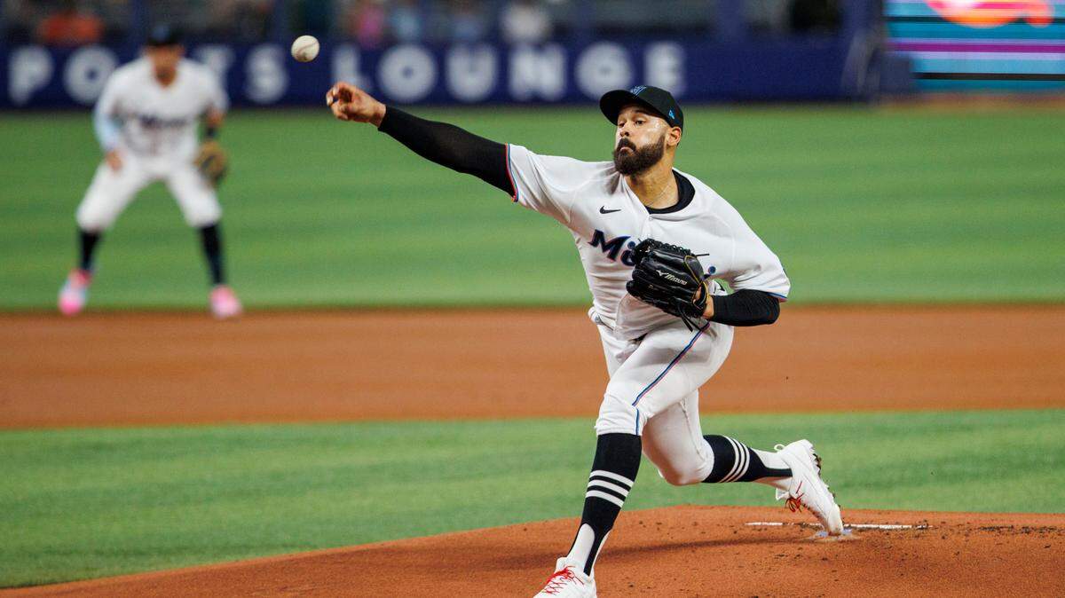 Miami Marlins starting pitcher Pablo Lopez (49) pitches during the first inning of a baseball game against the New York Mets at LoanDepot Park on Sunday, July 31, 2022 in Miami, Florida.
