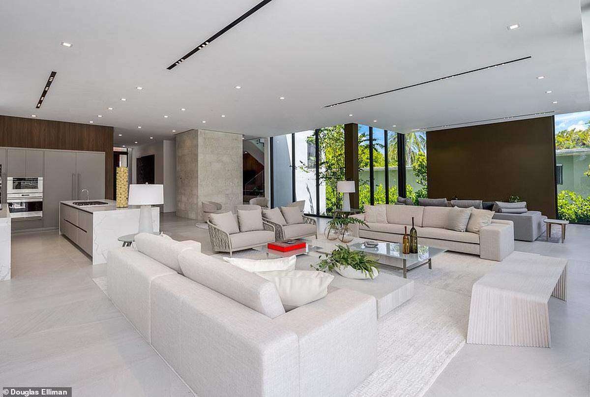 Future’s mansion in Miami Beach