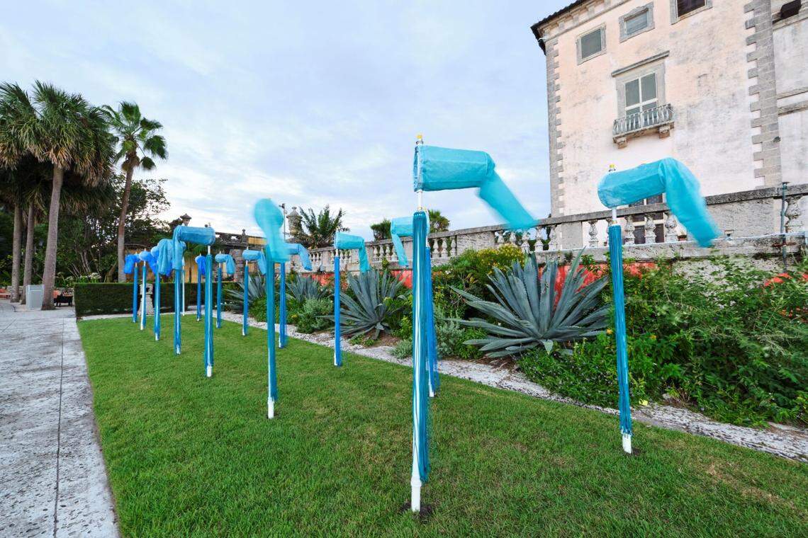 The work’s blue windsocks animate the garden, catching shifting currents that echo Vizcaya’s coastal landscape. Headwind” by Susanne Schirato, commissioned by the Contemporary Arts Program (CAP) at Vizcaya Museum and Gardens, 2025.