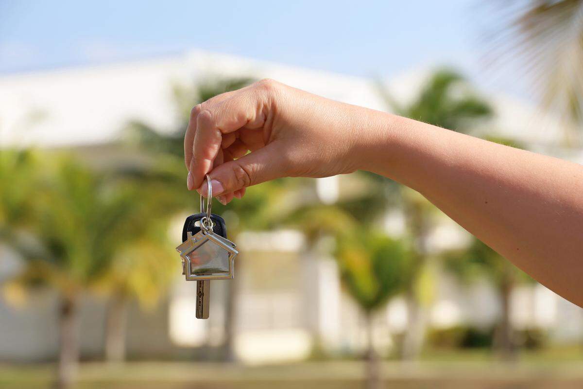 Now might be a good time to buy a house, according to real estate site Redfin.