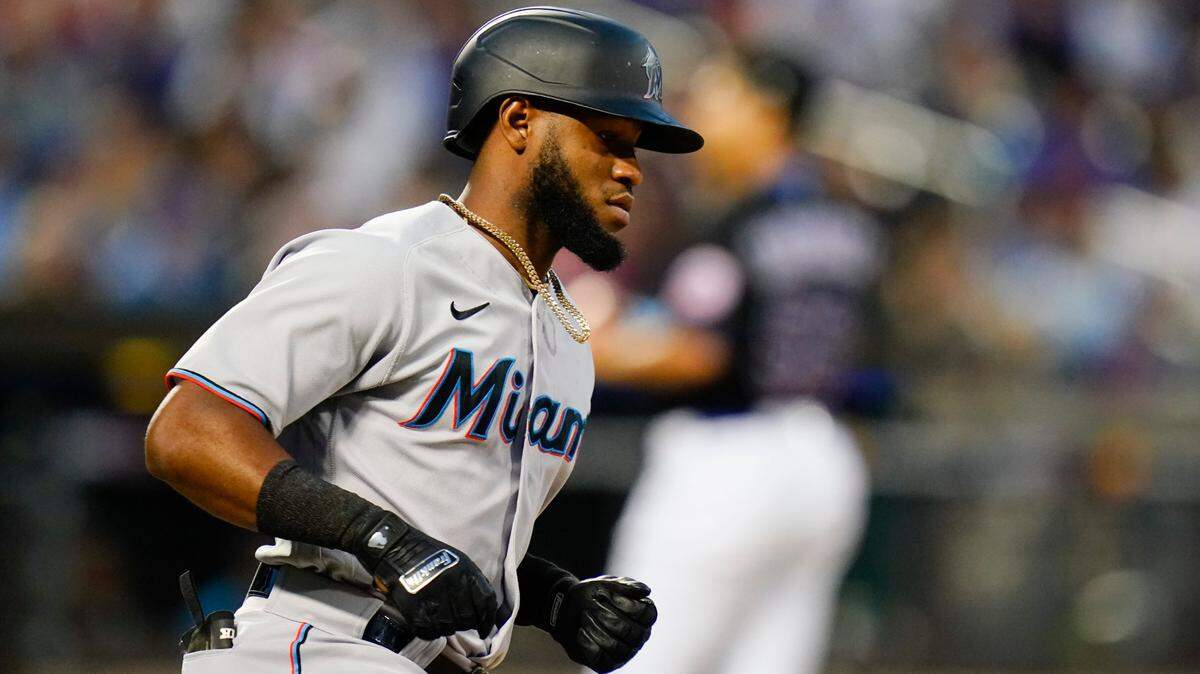 Miami Marlins’ Bryan De La Cruz runs the bases after hitting a home run during the fifth inning of the team’s baseball game against the New York Mets on Friday, June 17, 2022, in New York.