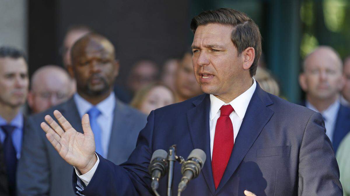 Florida Gov. Ron DeSantis makes a statement on holding government officials accountable in Fort Lauderdale at the Ron Cochran Public Safety Complex courtyard on Friday, Jan. 11, 2019. DeSantis named former Coral Springs Sgt. Gregory Tony to replace suspended Sheriff Scott Israel.